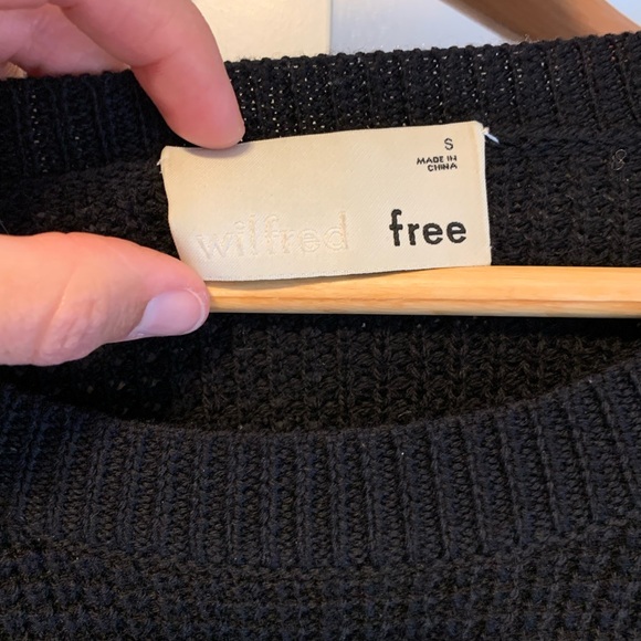 This Wilfred Free Black waffle knit sweater is very soft and comfy. - Picture 2 of 4